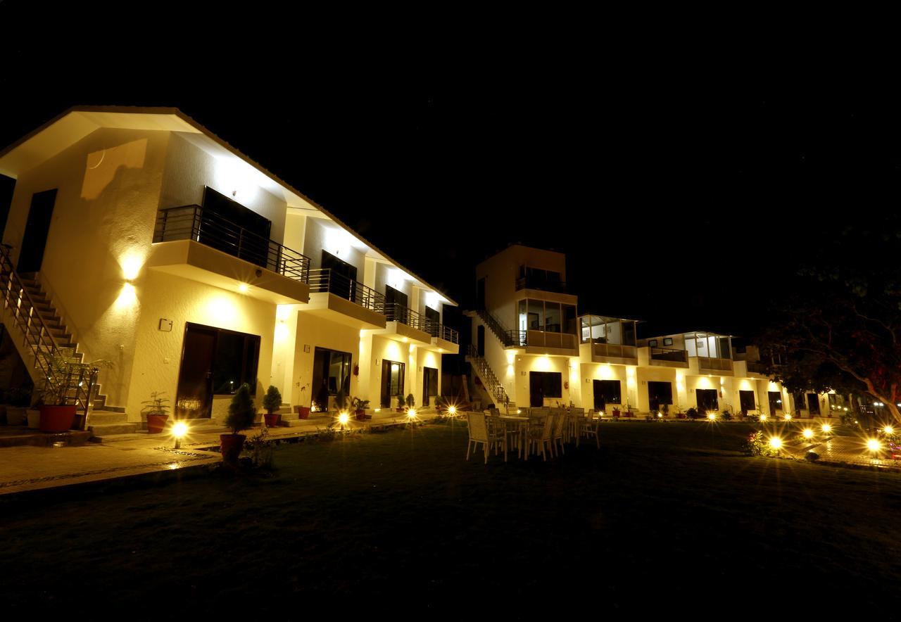 Ezzenza Mahayana Resort & Spa Ришикеш Экстерьер фото